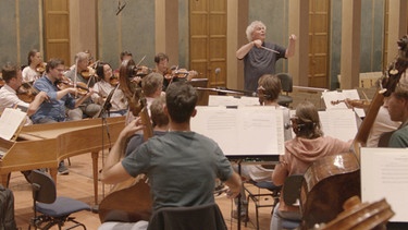 Probe im Herkulessaal: Symphonieorchester des Bayerischen Rundfunks mit Chefdirigent Sir Simon Rattle | Bild: BR
